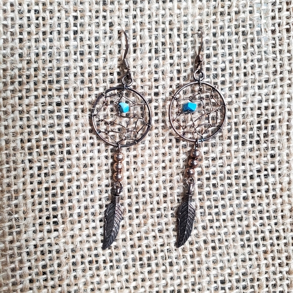 Dainty boho dream catcher earings - Picture 4 of 4